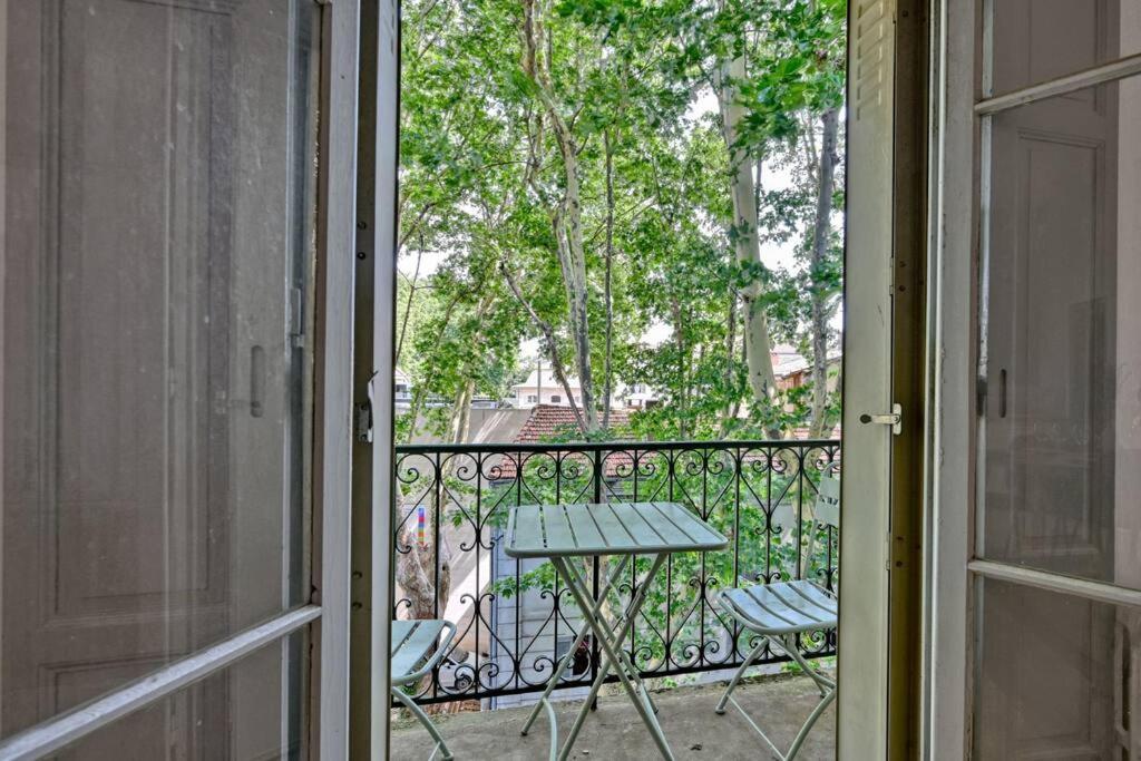Au Coeur Des Platanes - Parking Gratuit Sous-Terrain - Clim - Balcon Lägenhet Avignon Exteriör bild